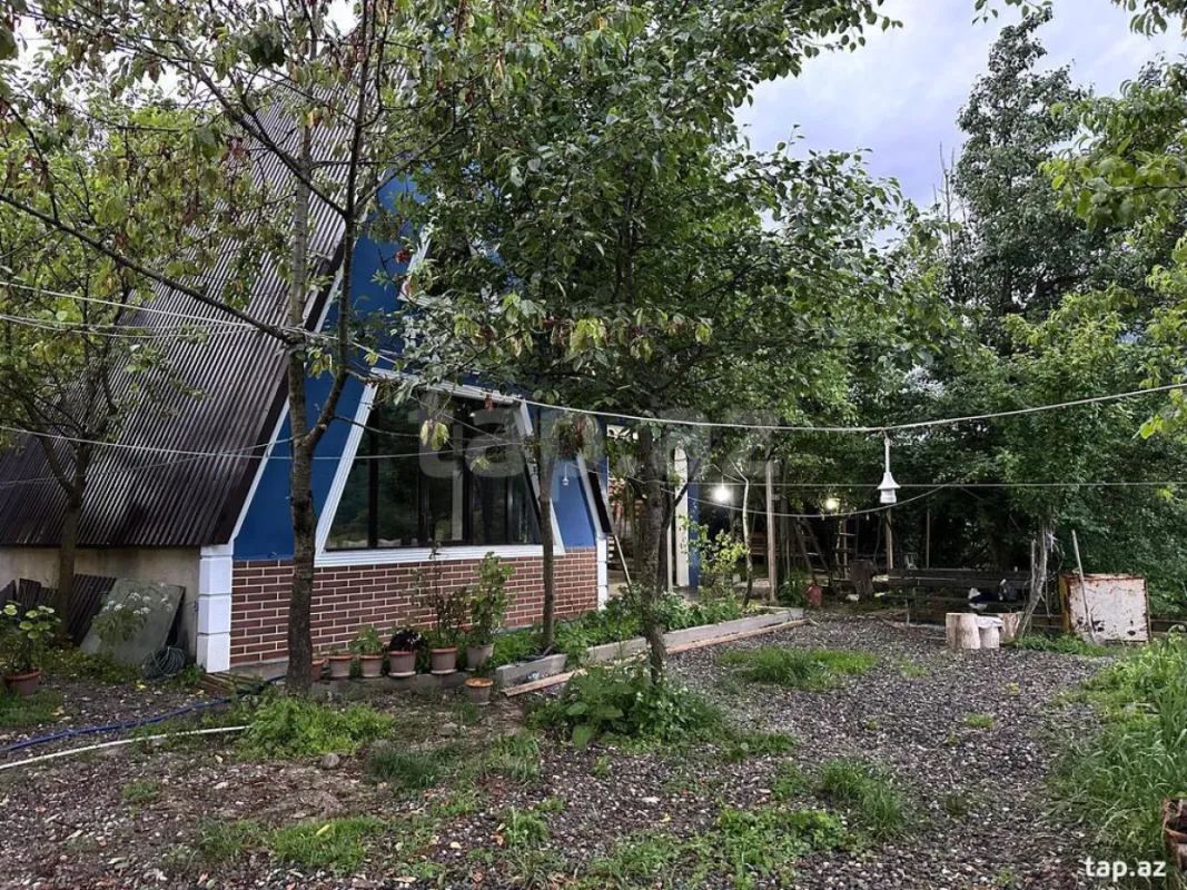 Kirayə verilir 4 otaqlı həyət evi