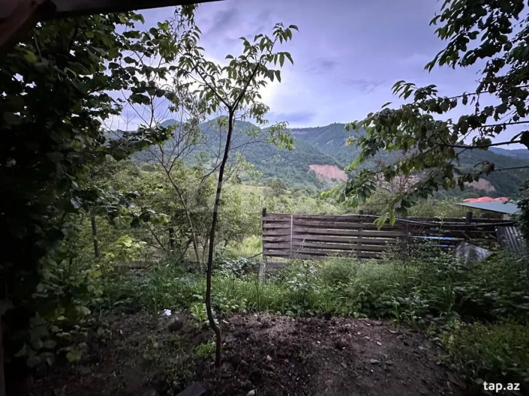 Kirayə verilir 4 otaqlı həyət evi