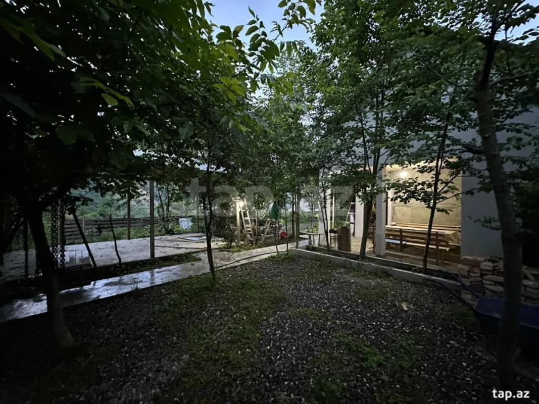 Kirayə verilir 4 otaqlı həyət evi