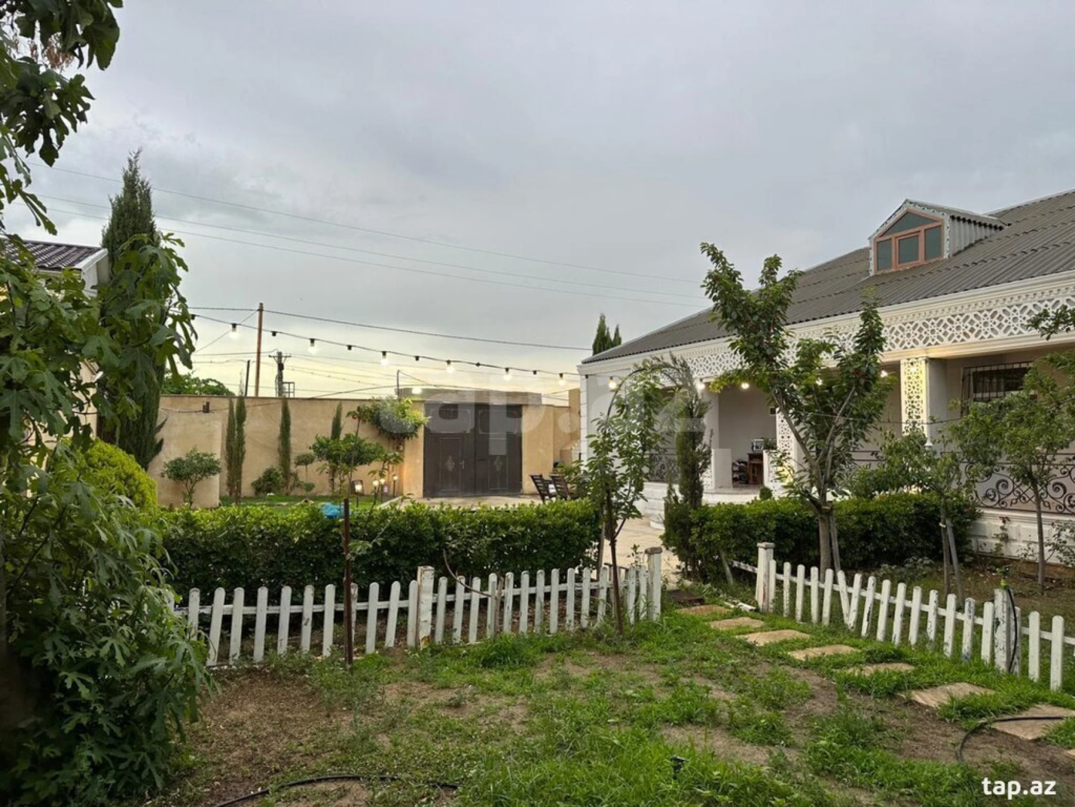 Kirayə verilir 5 otaqlı həyət evi 200 m²