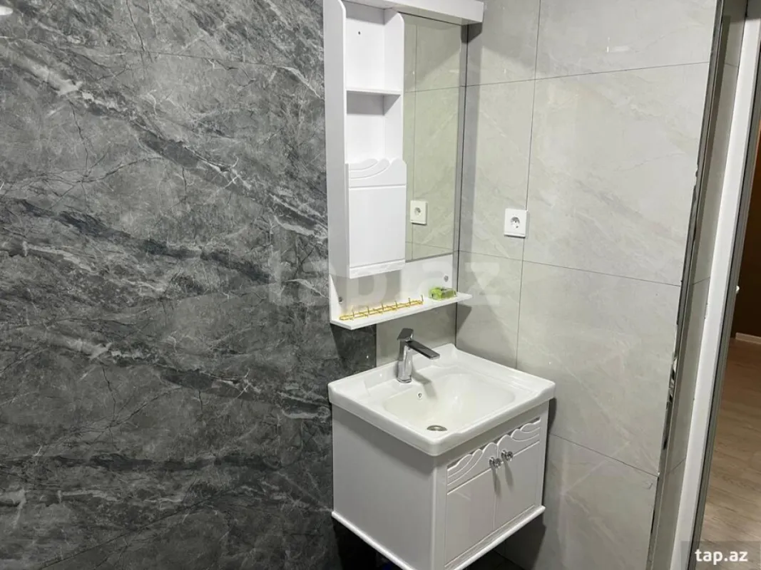 Kirayə verilir 4 otaqlı həyət evi