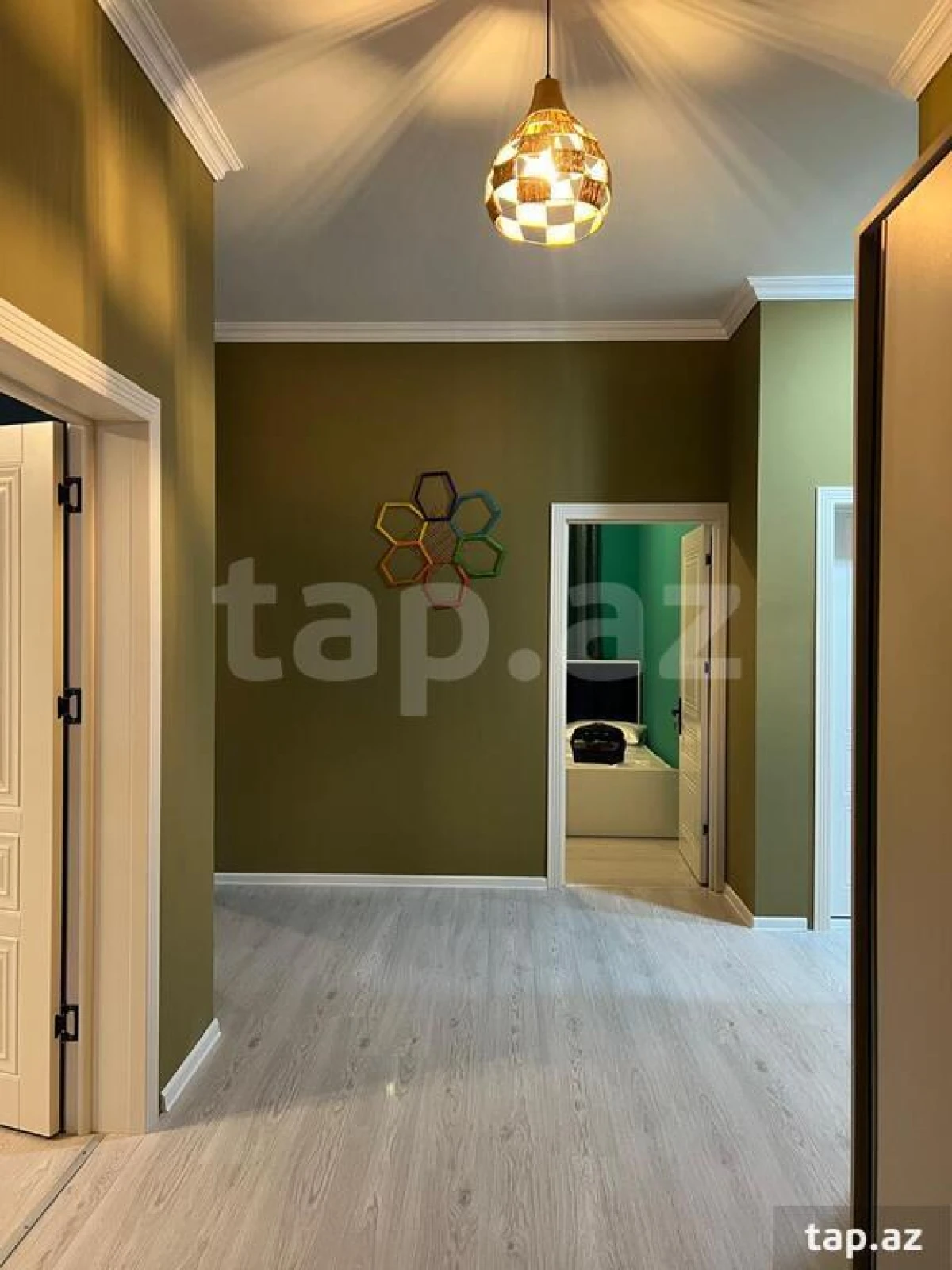 Kirayə verilir 4 otaqlı həyət evi