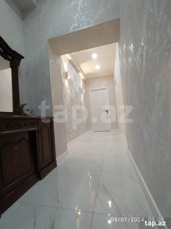 Satılır 4 otaqlı yeni tikili 108 m²