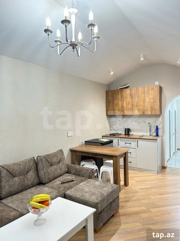 Kirayə verilir 2 otaqlı həyət evi