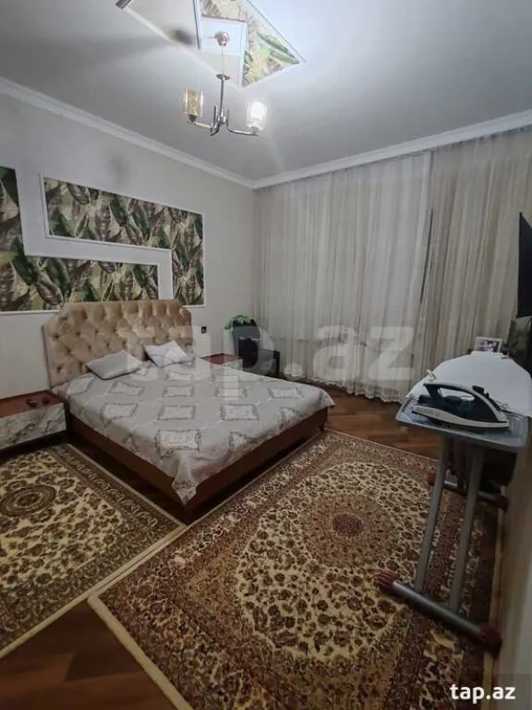 Satılır 4 otaqlı həyət evi