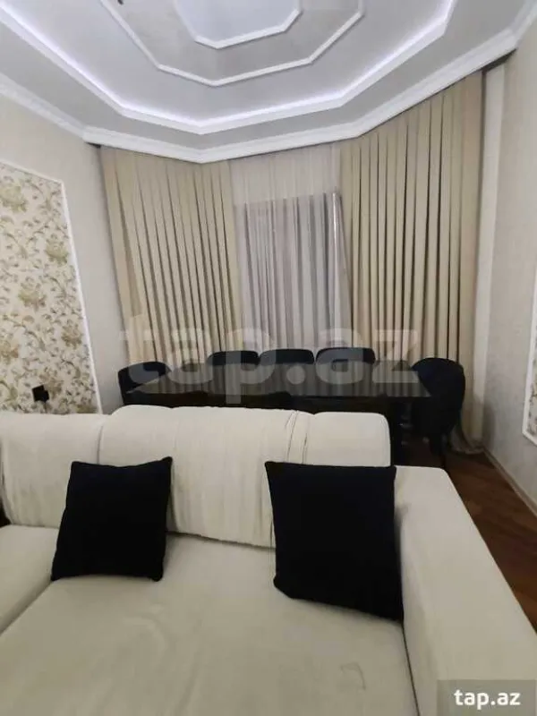 Satılır 4 otaqlı həyət evi