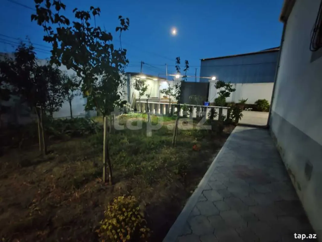 Satılır 4 otaqlı həyət evi