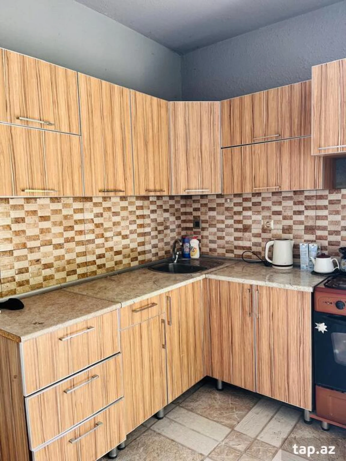 Kirayə verilir 4 otaqlı həyət evi