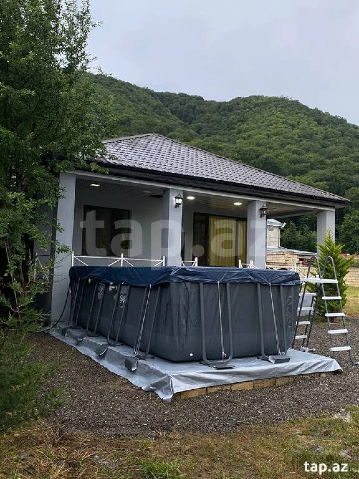 Kirayə verilir 3 otaqlı həyət evi