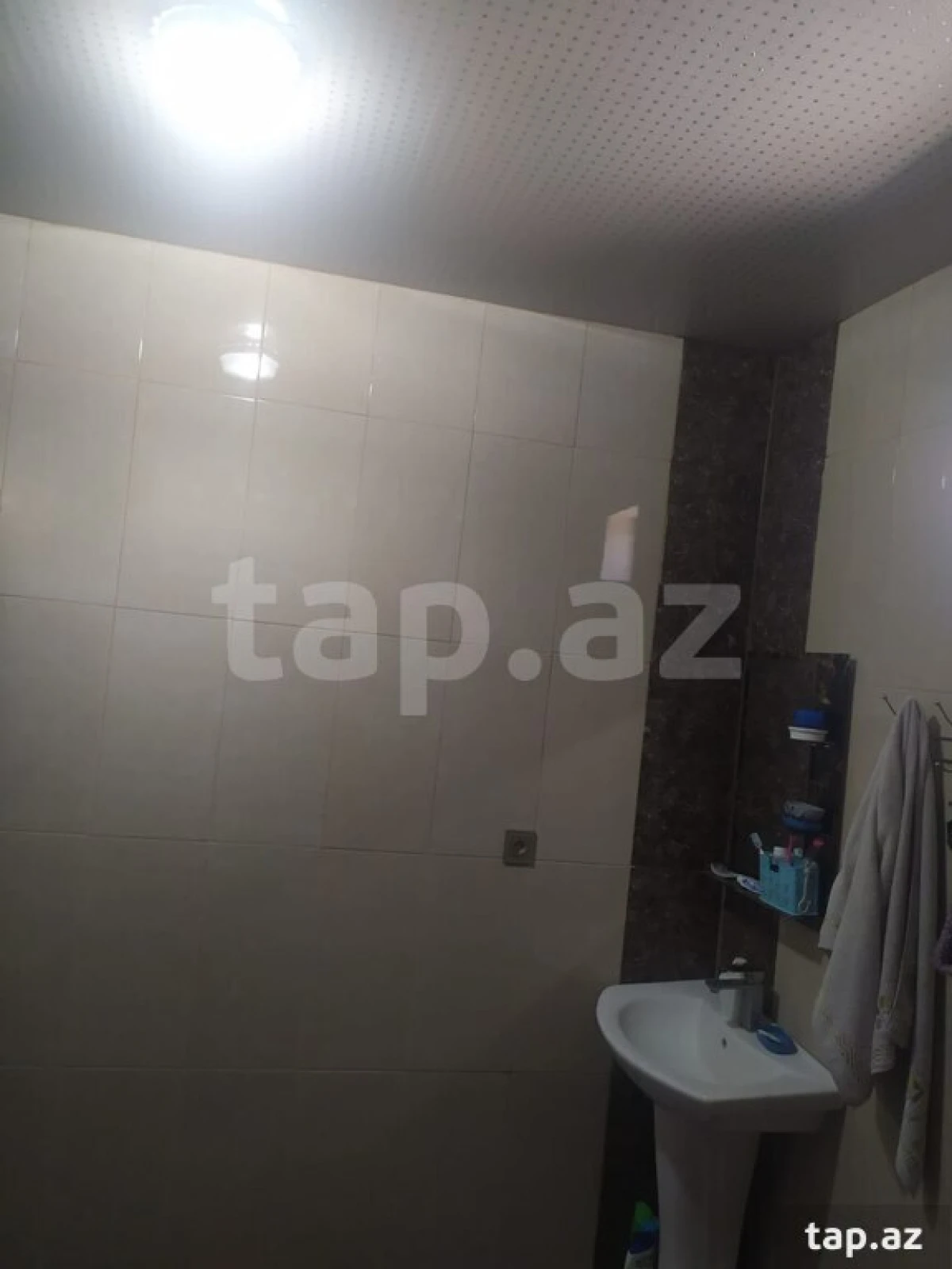 Satılır 4 otaqlı həyət evi