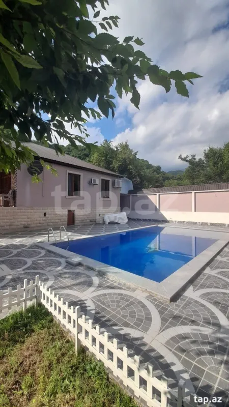 Kirayə verilir 4 otaqlı həyət evi 100 m²