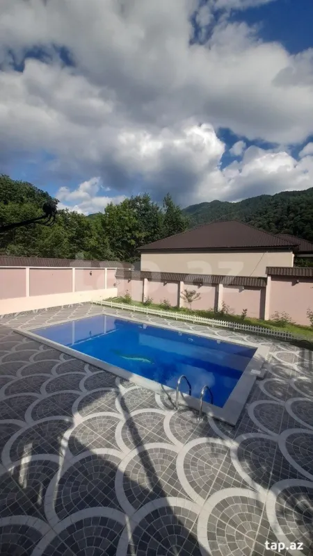 Kirayə verilir 4 otaqlı həyət evi 100 m²