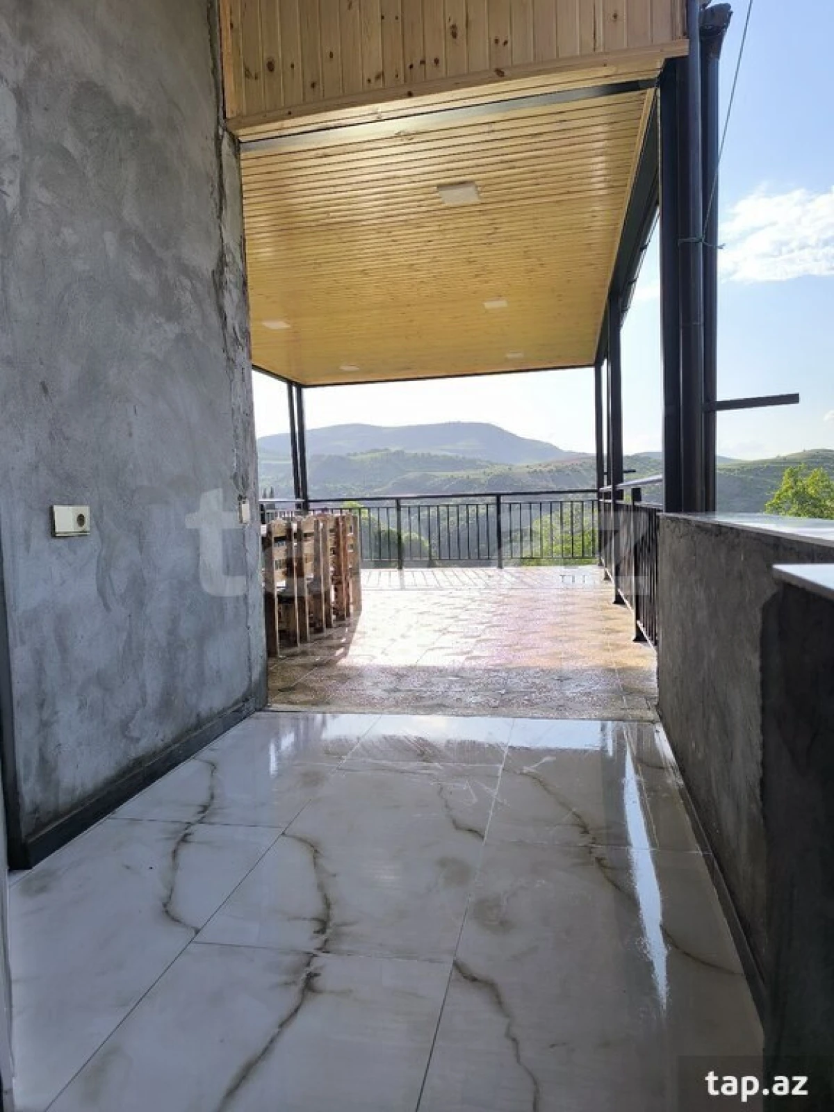 Kirayə verilir 3 otaqlı həyət evi