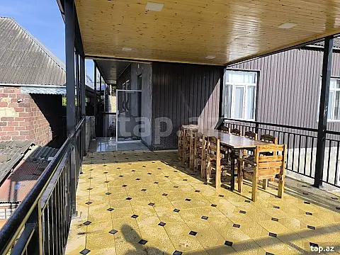 Kirayə verilir 3 otaqlı həyət evi