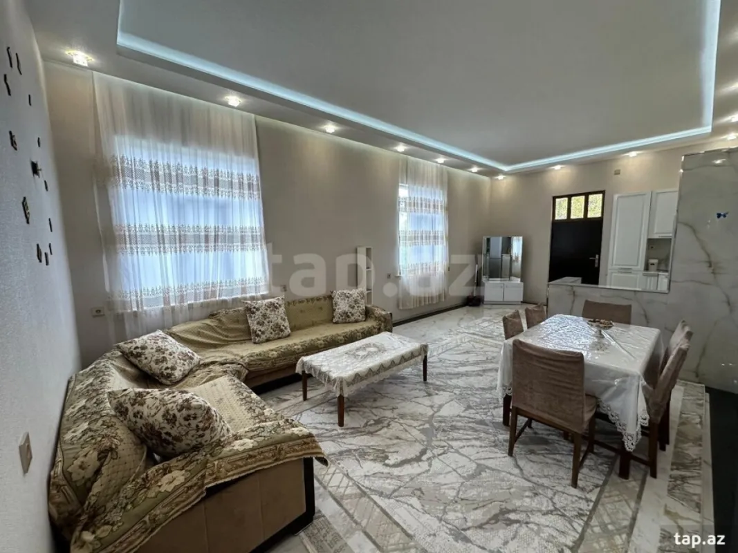 Kirayə verilir 3 otaqlı həyət evi