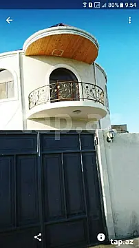 Satılır 6 otaqlı həyət evi