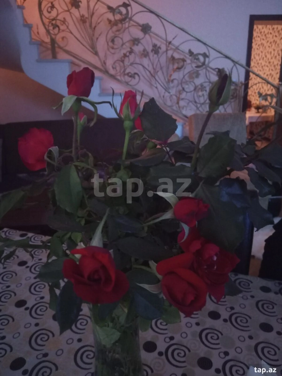 Satılır 6 otaqlı həyət evi