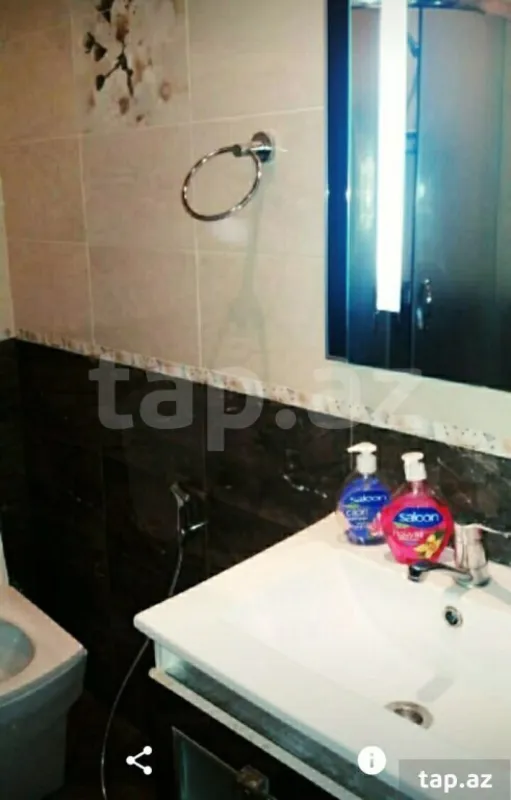 Satılır 6 otaqlı həyət evi