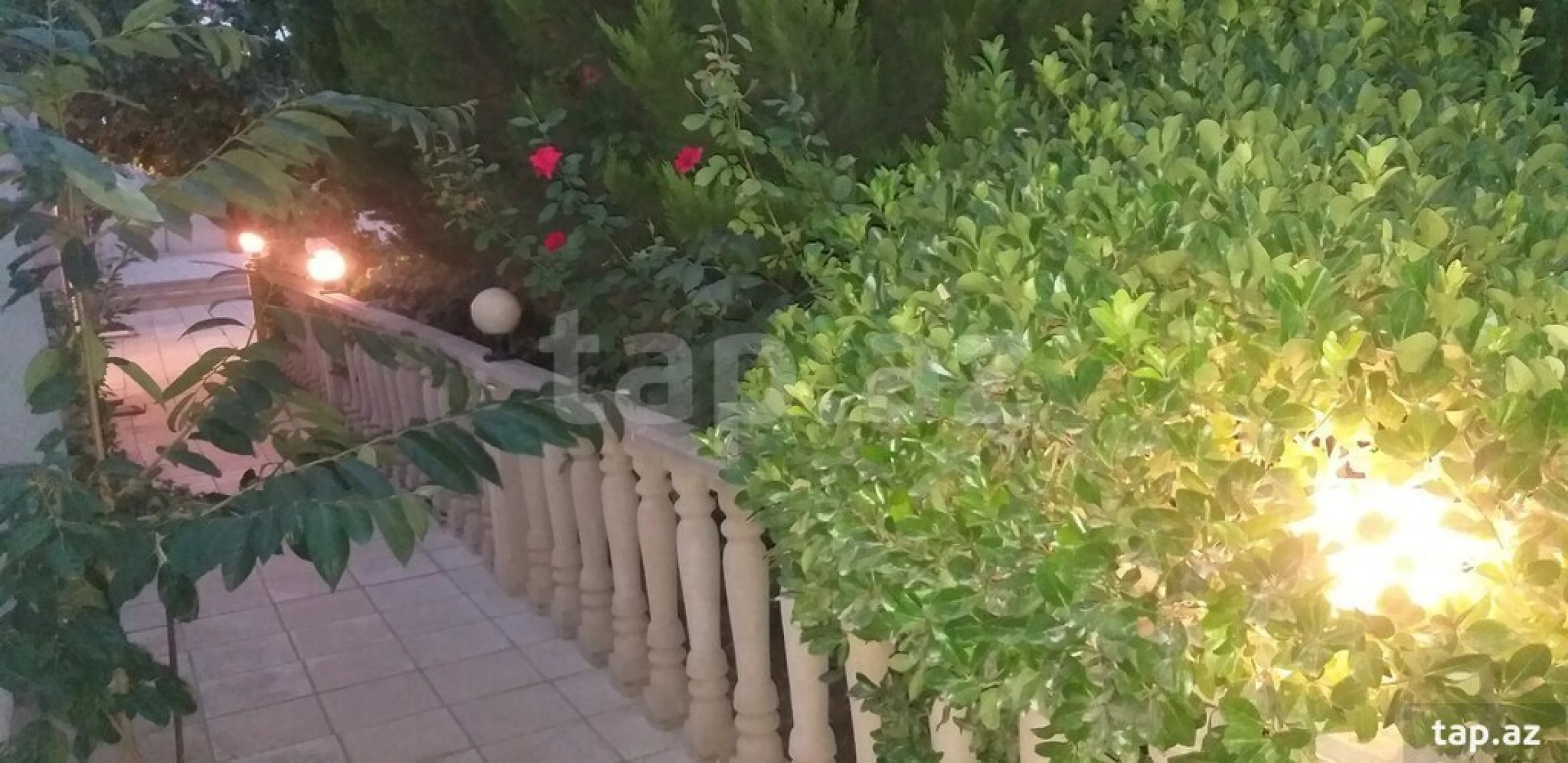 Satılır 6 otaqlı həyət evi