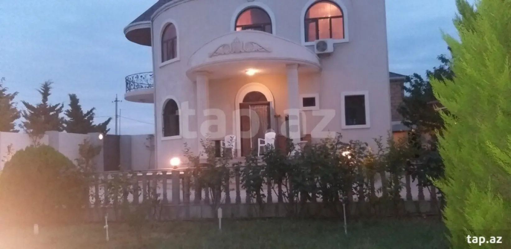 Satılır 6 otaqlı həyət evi