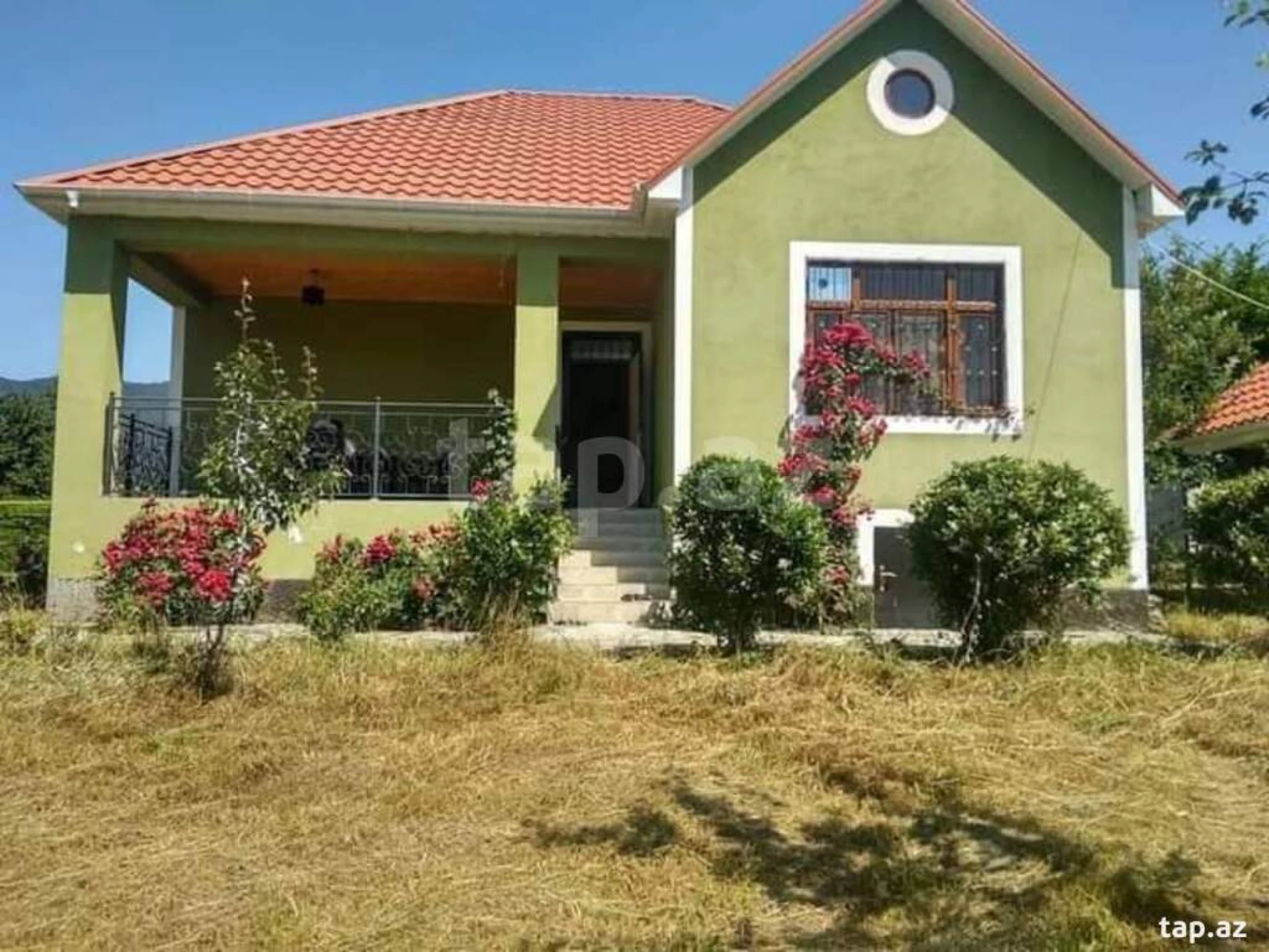 Kirayə verilir 3 otaqlı həyət evi 100 m²