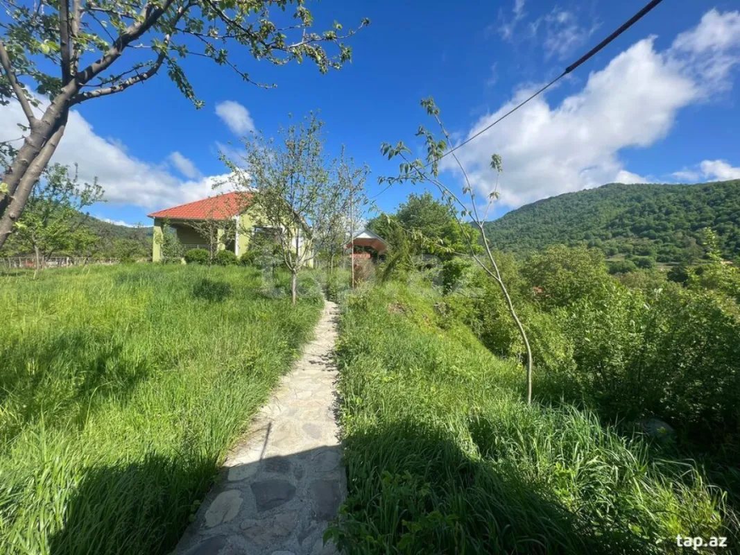 Kirayə verilir 3 otaqlı həyət evi 100 m²