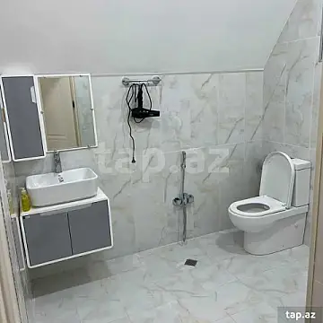 Kirayə verilir 4 otaqlı həyət evi