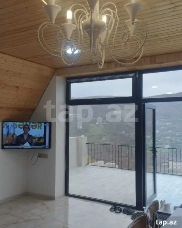 Kirayə verilir 4 otaqlı həyət evi