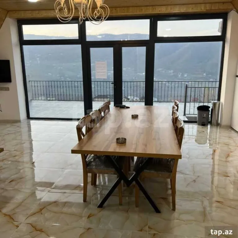 Kirayə verilir 4 otaqlı həyət evi