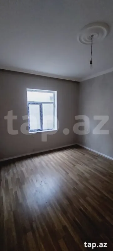 Satılır 4 otaqlı həyət evi 250 m²