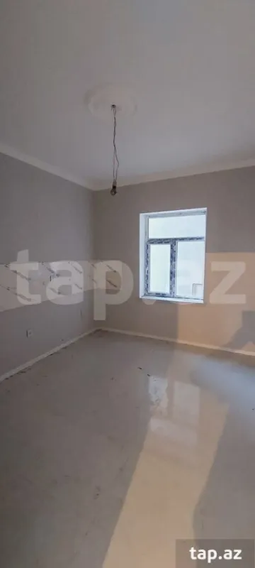 Satılır 4 otaqlı həyət evi 250 m²