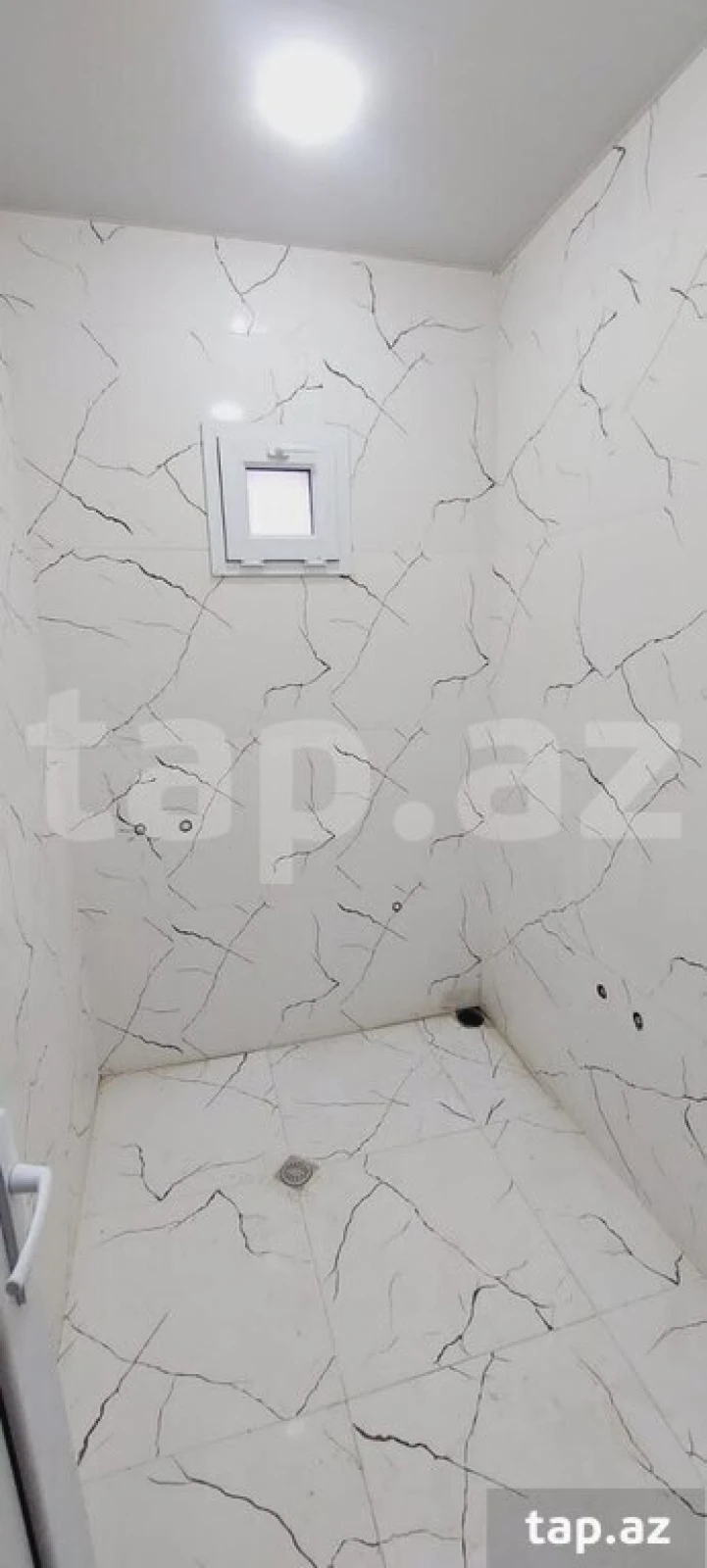 Satılır 4 otaqlı həyət evi 250 m²