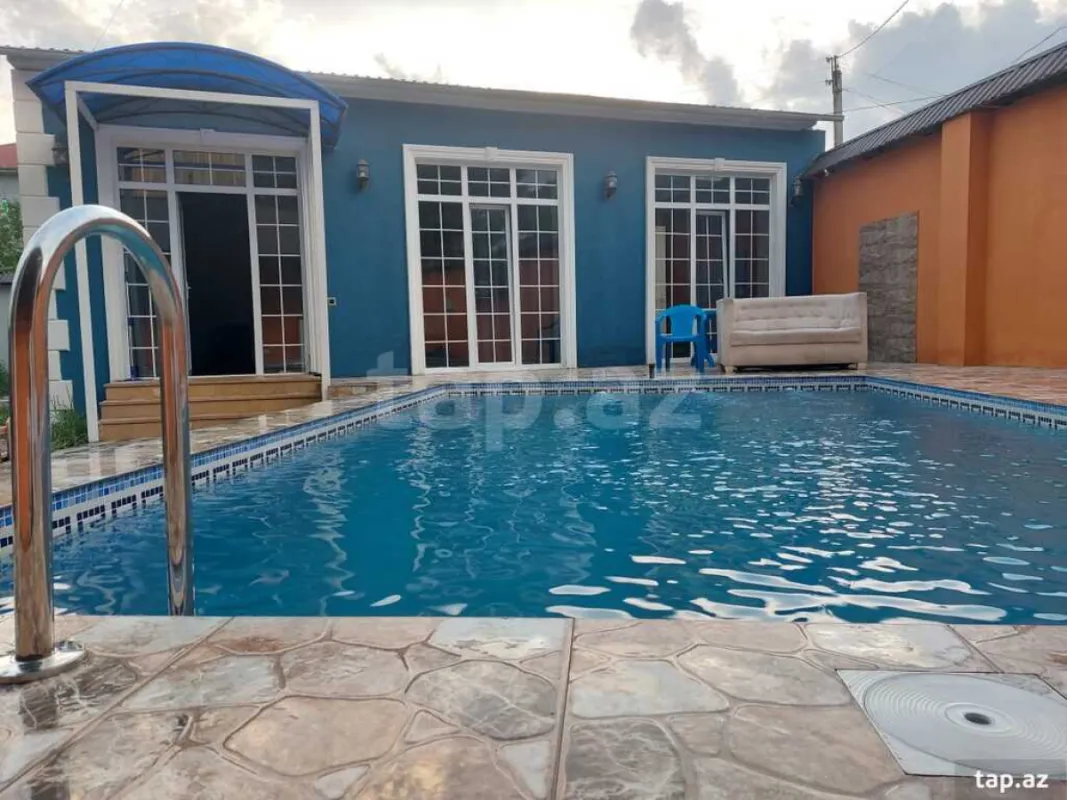 Kirayə verilir 4 otaqlı həyət evi