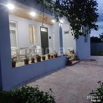 Kirayə verilir 4 otaqlı həyət evi 150 m²