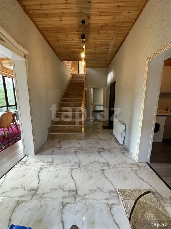 Kirayə verilir 5 otaqlı həyət evi