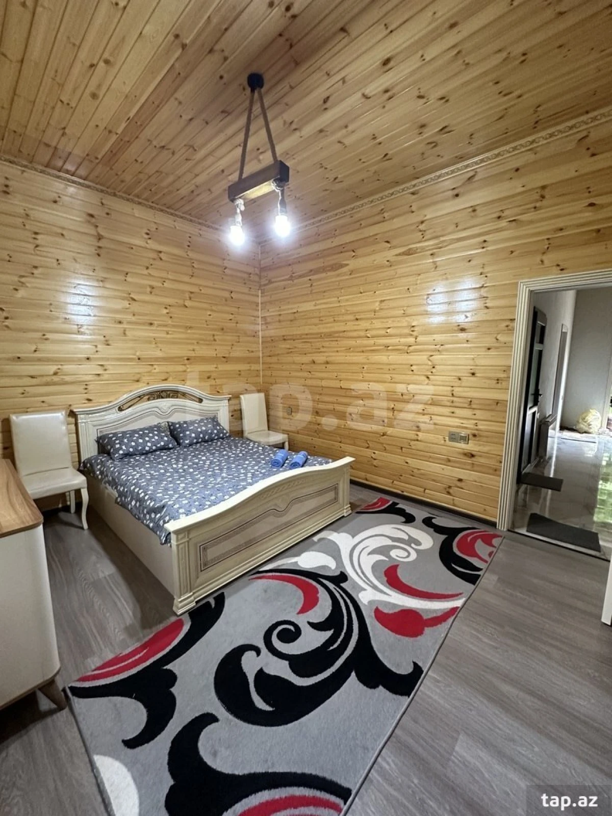 Kirayə verilir 5 otaqlı həyət evi