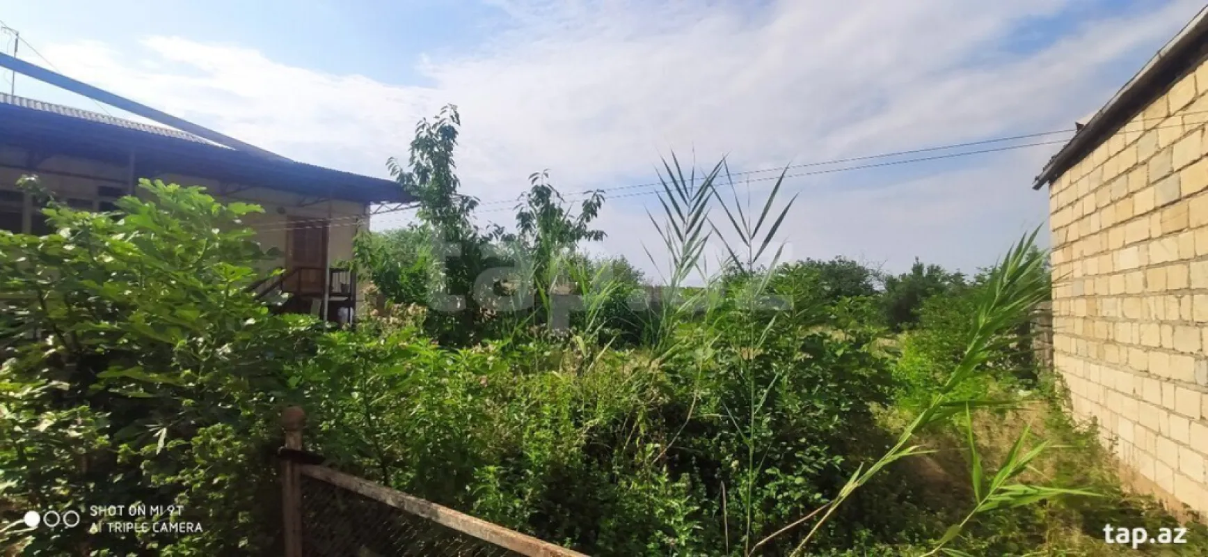 Satılır 5 otaqlı həyət evi