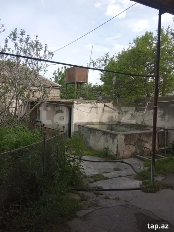 Satılır 5 otaqlı həyət evi