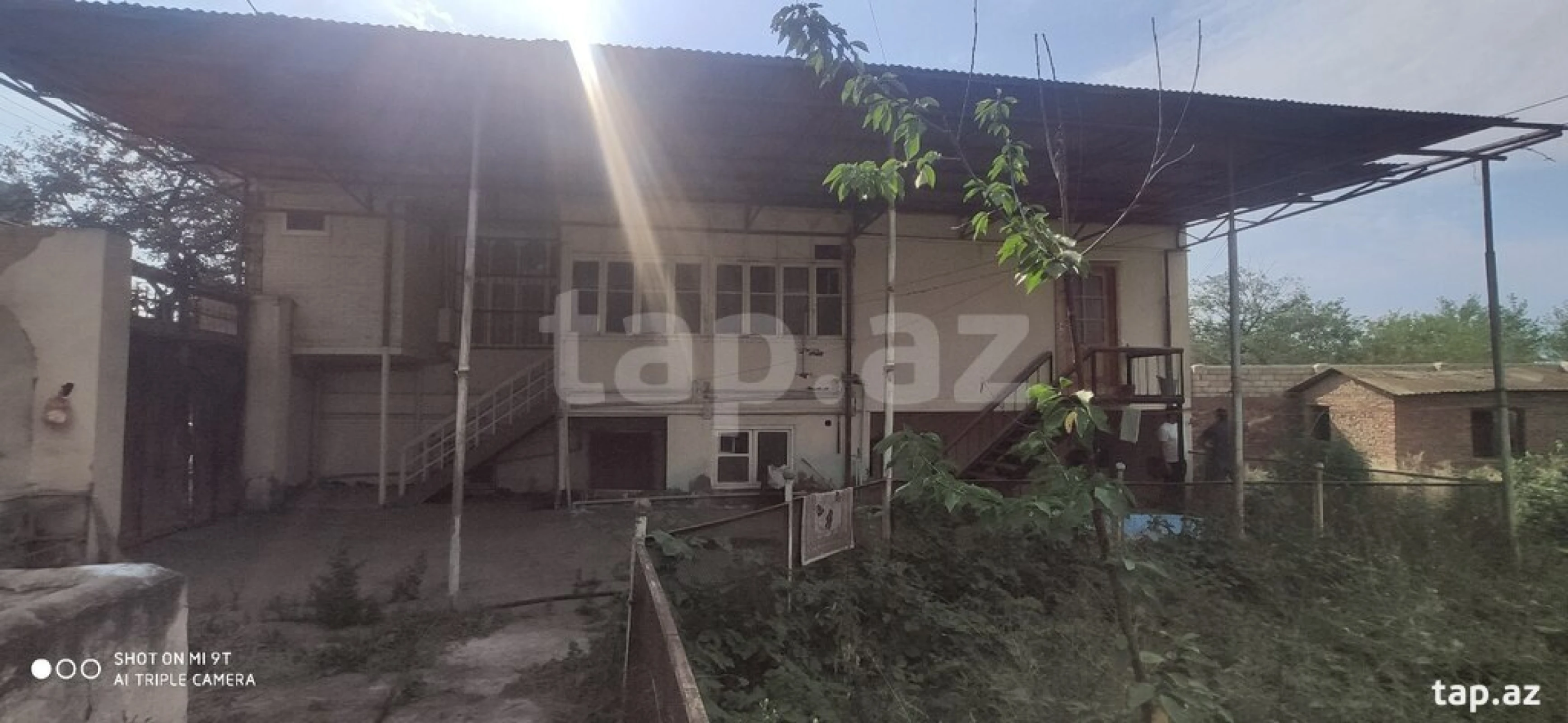 Satılır 5 otaqlı həyət evi