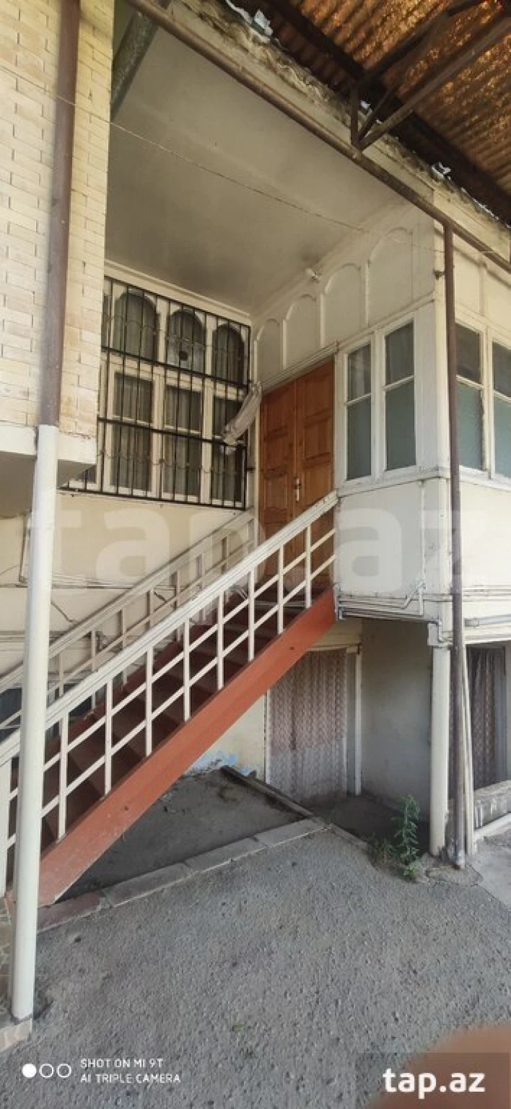 Satılır 5 otaqlı həyət evi