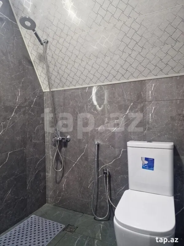 Kirayə verilir 3 otaqlı həyət evi