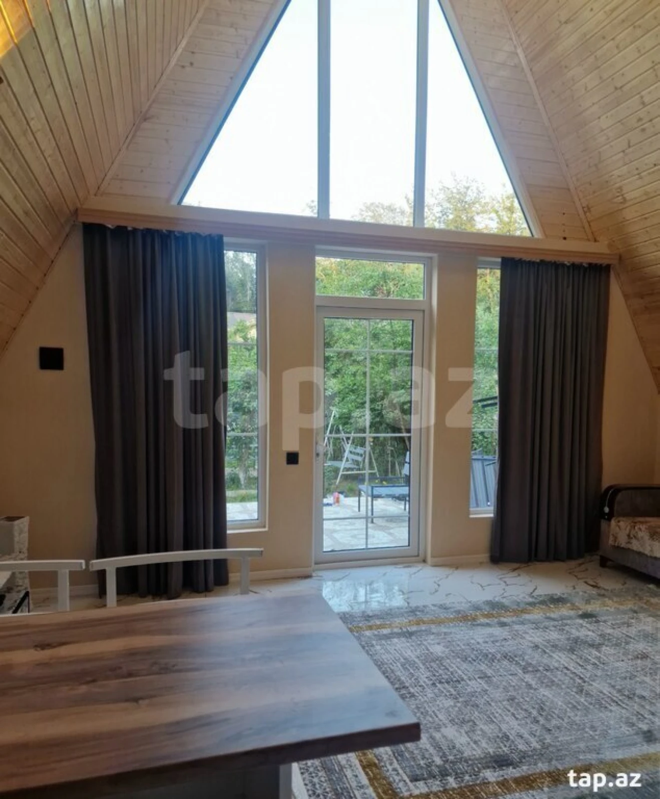 Kirayə verilir 3 otaqlı həyət evi