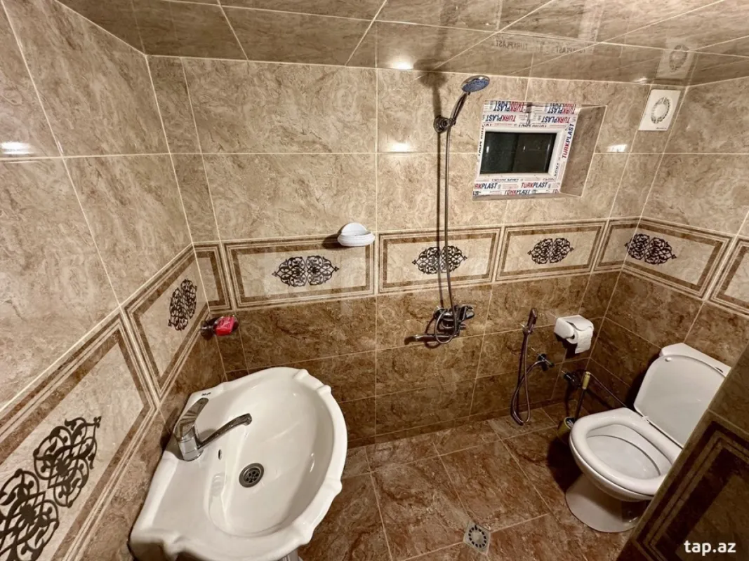 Kirayə verilir 4 otaqlı həyət evi