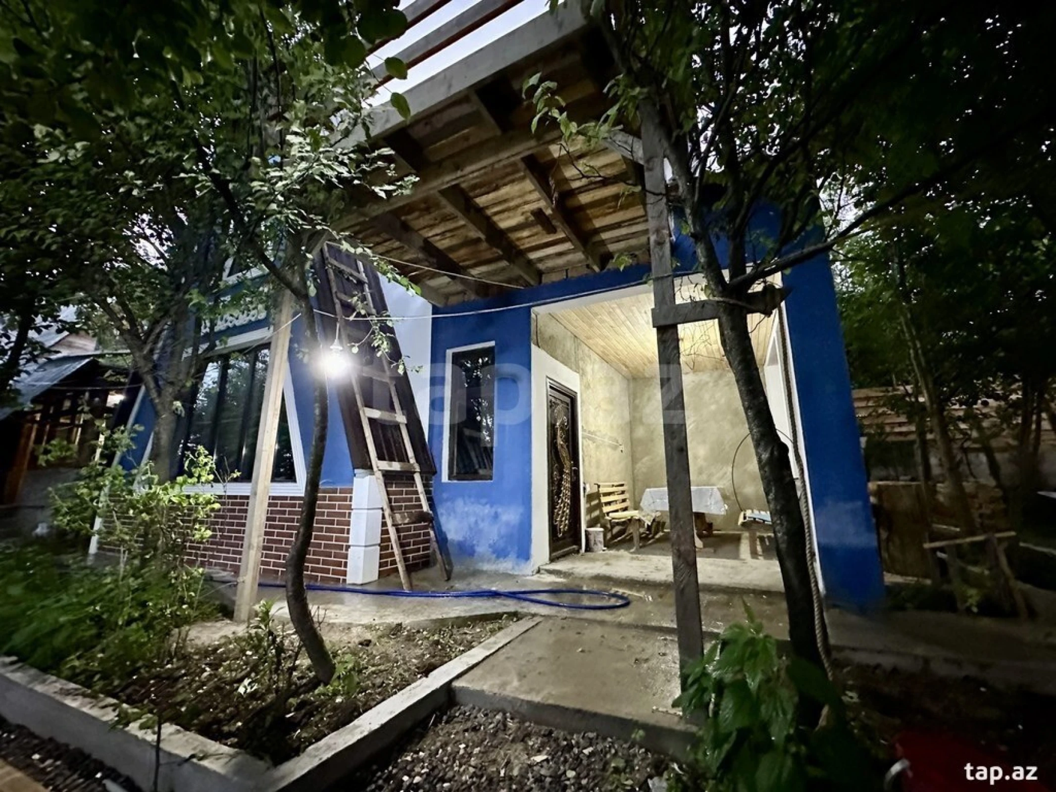 Kirayə verilir 4 otaqlı həyət evi