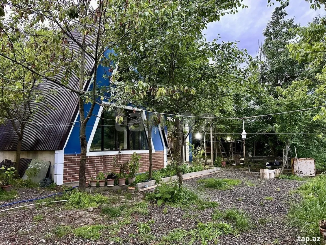 Kirayə verilir 4 otaqlı həyət evi