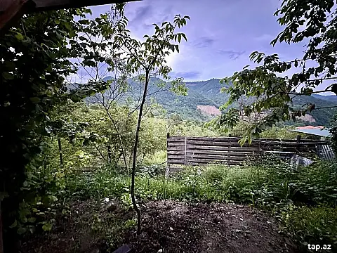 Kirayə verilir 4 otaqlı həyət evi