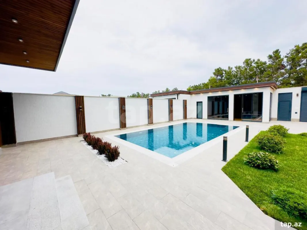 Satılır 5 otaqlı həyət evi