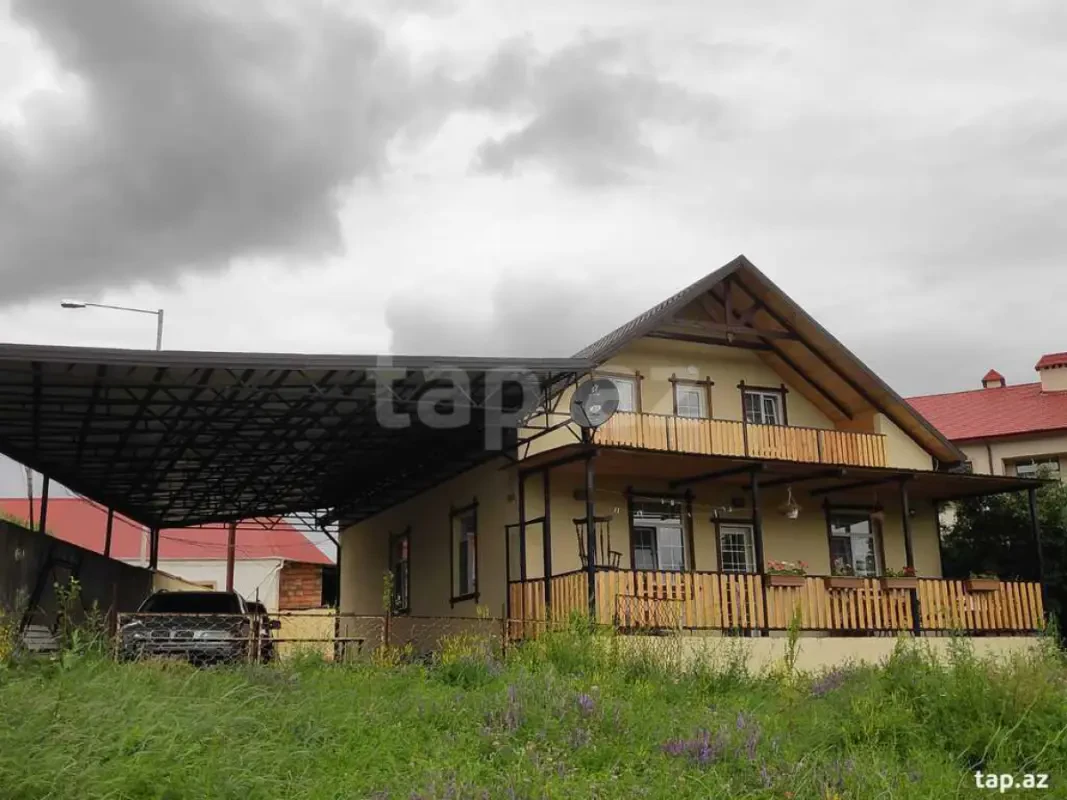 Kirayə verilir 5 otaqlı həyət evi 200 m²