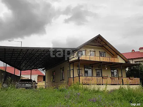 Kirayə verilir 5 otaqlı həyət evi 200 m² — Gədəbəy 5 otaq 200.00 m²