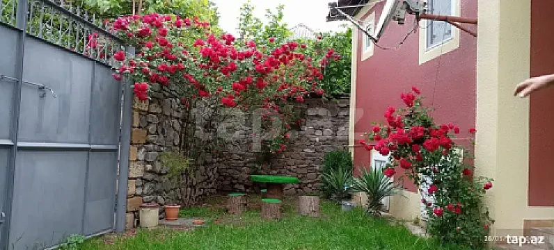 Kirayə verilir 4 otaqlı həyət evi 80 m² — Oğuz 4 otaq 80.00 m²